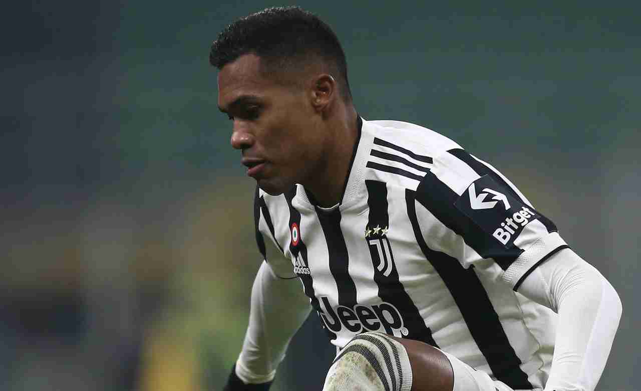 Scelto il sostituto di Alex Sandro alla Juve