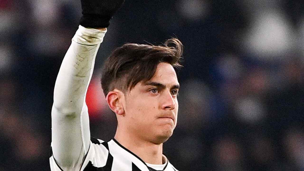 Dybala saluta - foto LaPresse