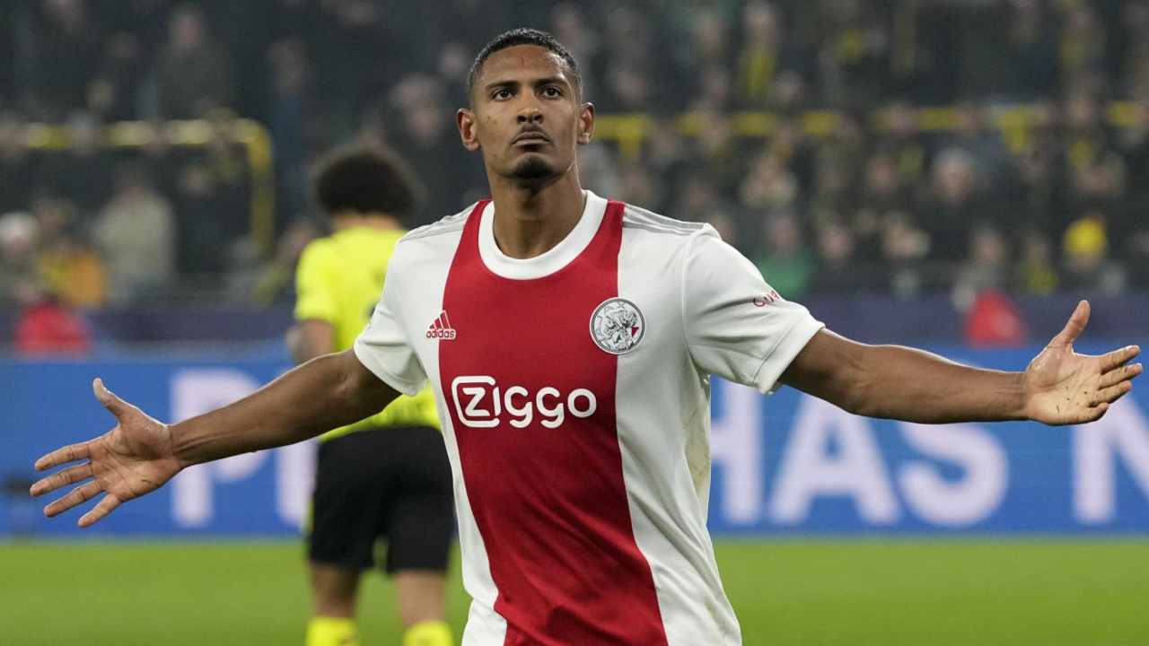 Haller Ajax - foto LaPresse