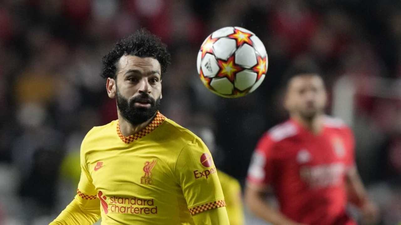 Salah con pallone - foto LaPresse