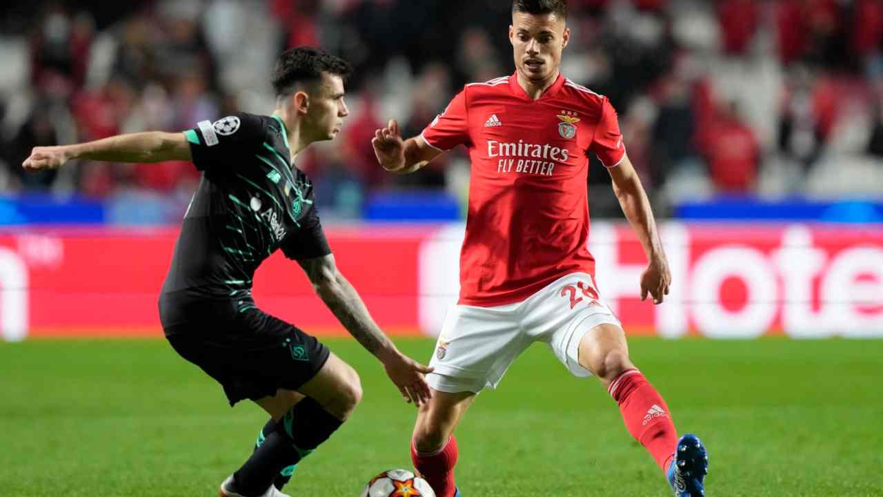 Weigl in campo - foto laPresse