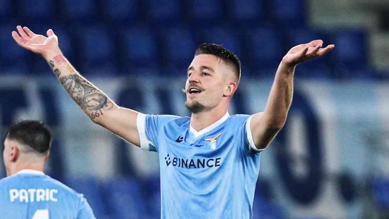 Milinkovic Savic esulta foto Ansa