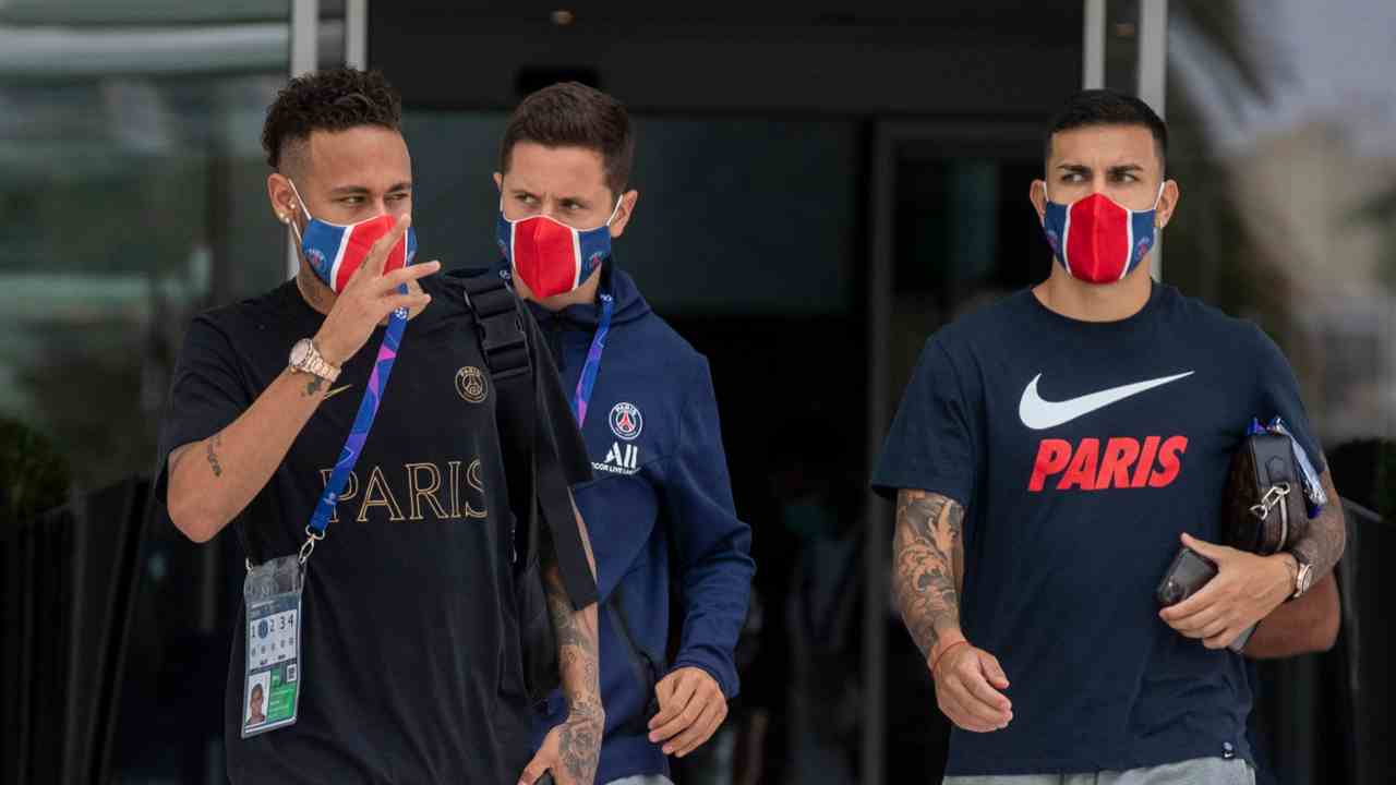 Paredes e Neymar - foto LaPresse