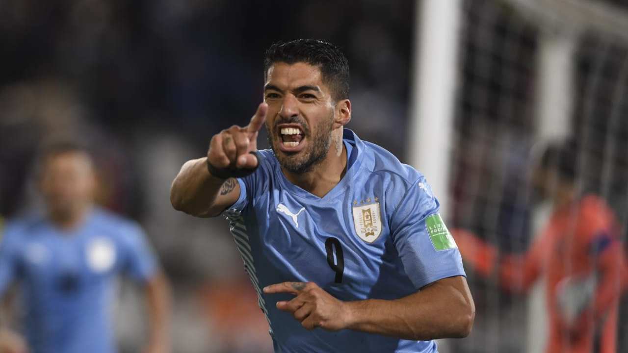 Suarez dentone - foto LaPresse