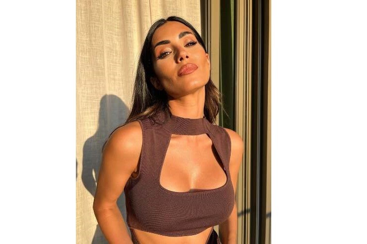 Federica Nargi top scollatura lato A