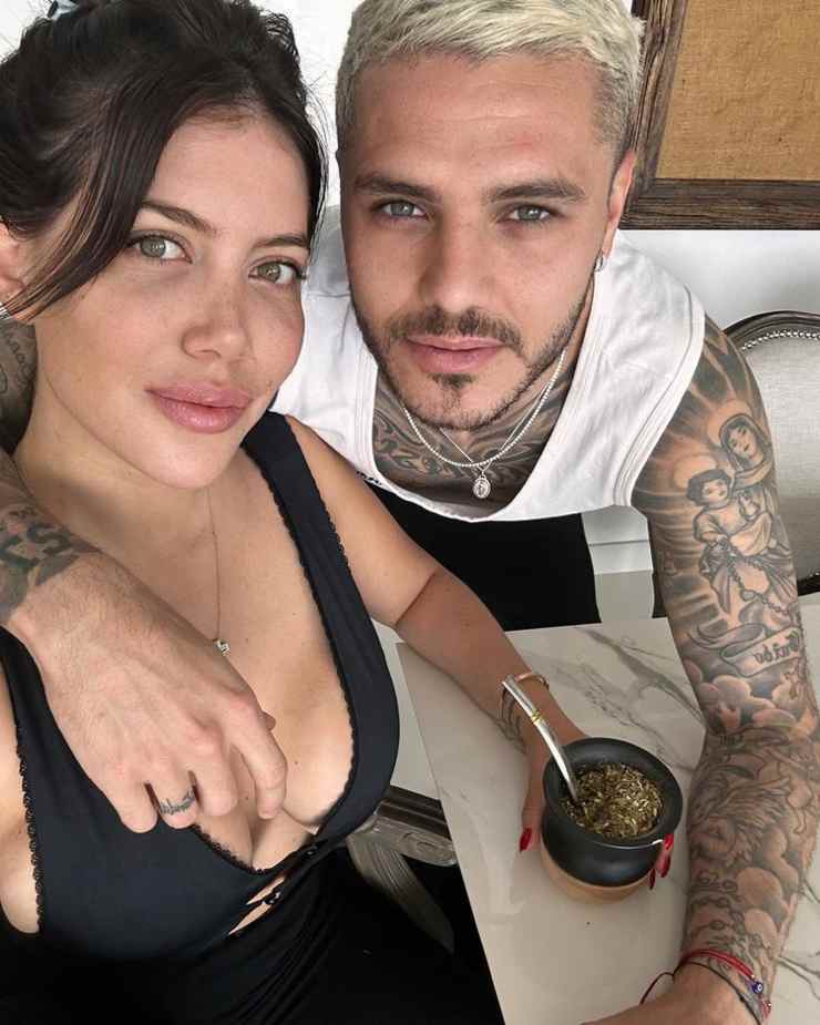 Wanda Nara a cena con l'ex marito: parte l'attacco a Mauro Icardi