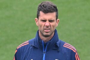 Allenamento Juventus: Thiago Motta in campo